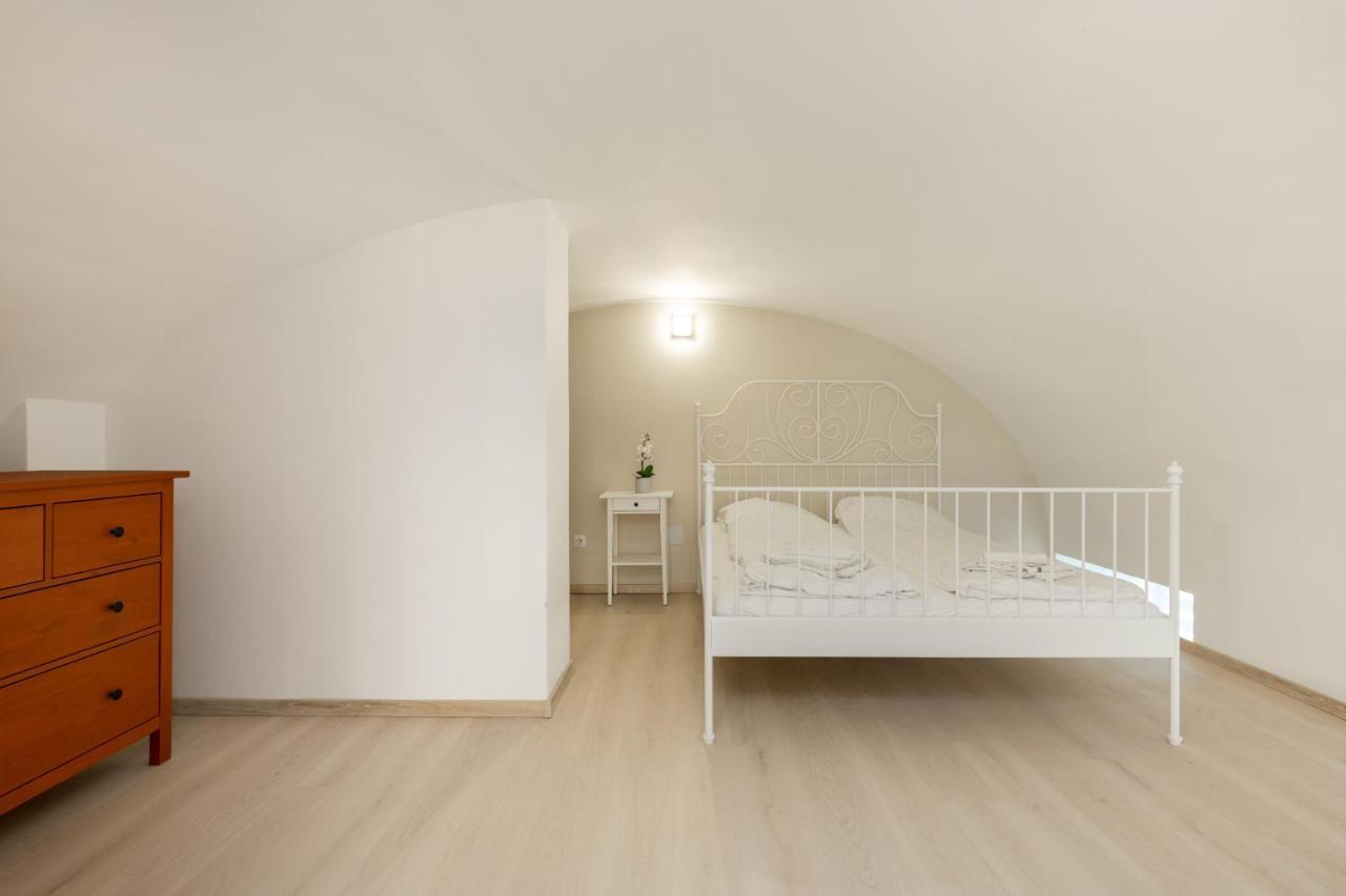 B17 Bajcsy Apartment Budapest Exteriör bild