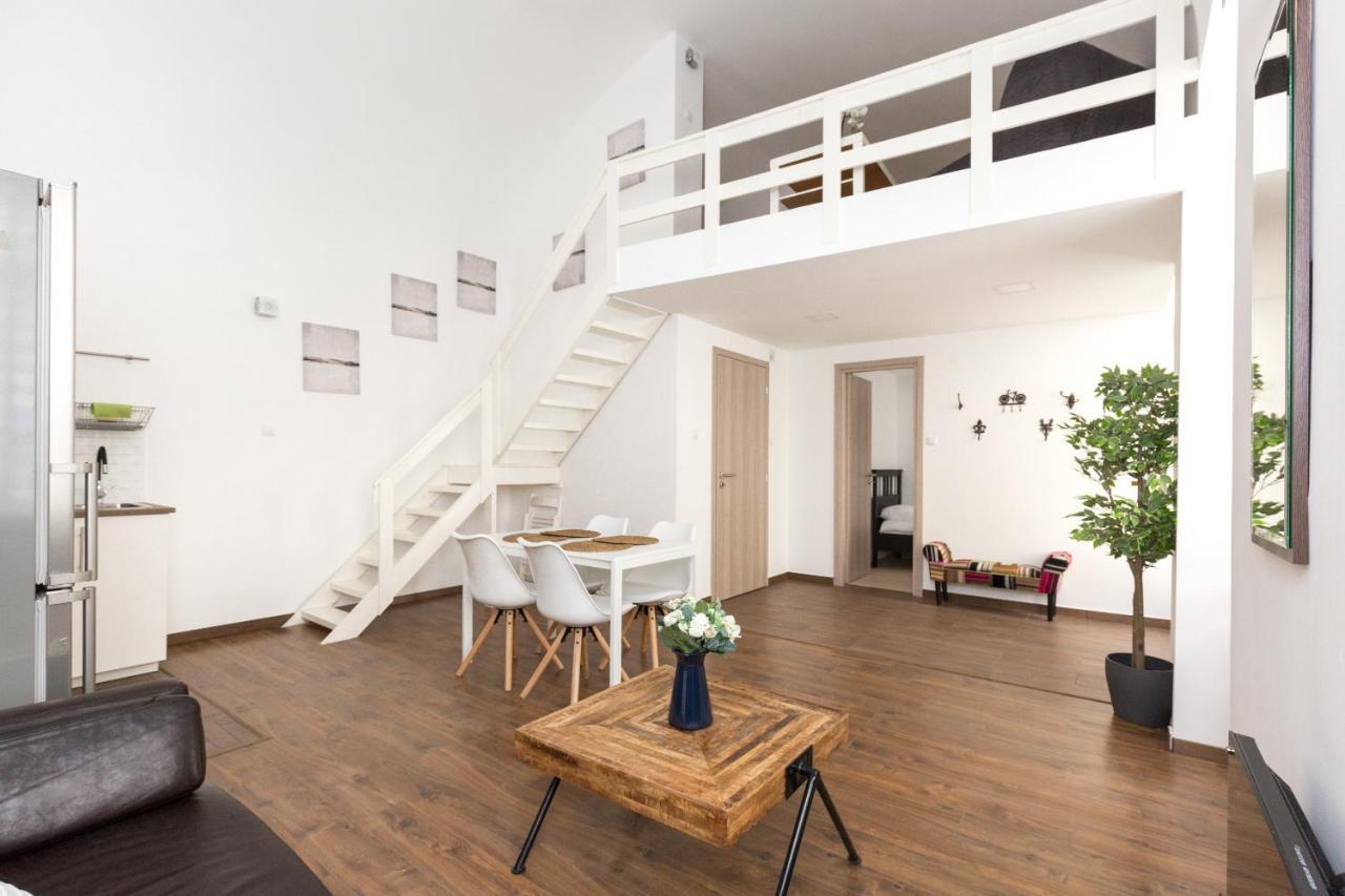 B17 Bajcsy Apartment Budapest Exteriör bild